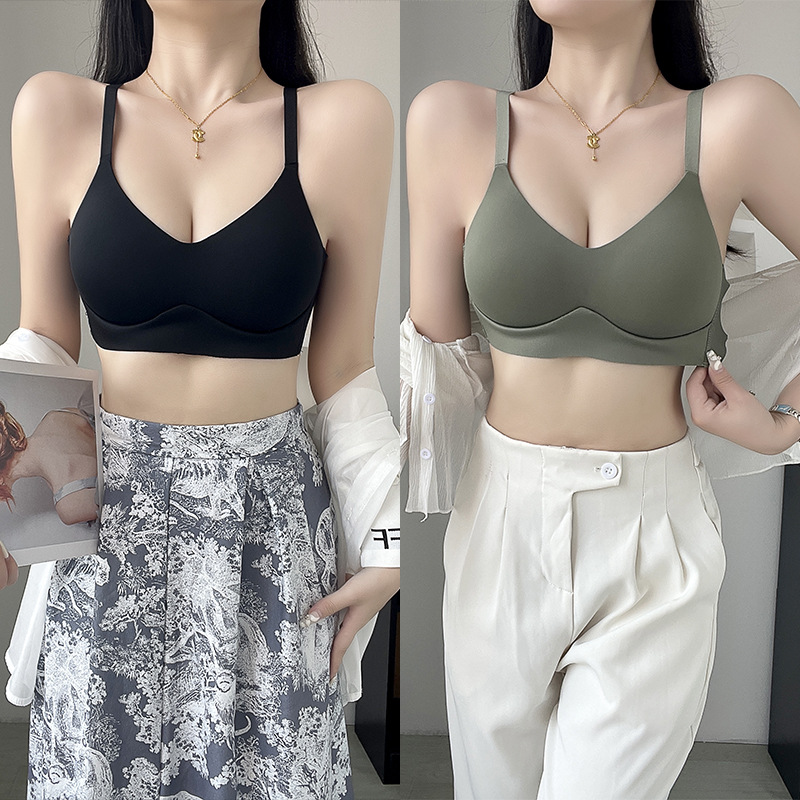 Indonesian Japanese plus size Solid Color Lightweight Bra without Steel Ring One-piece Comfortable Gathered Underwear Thin brain