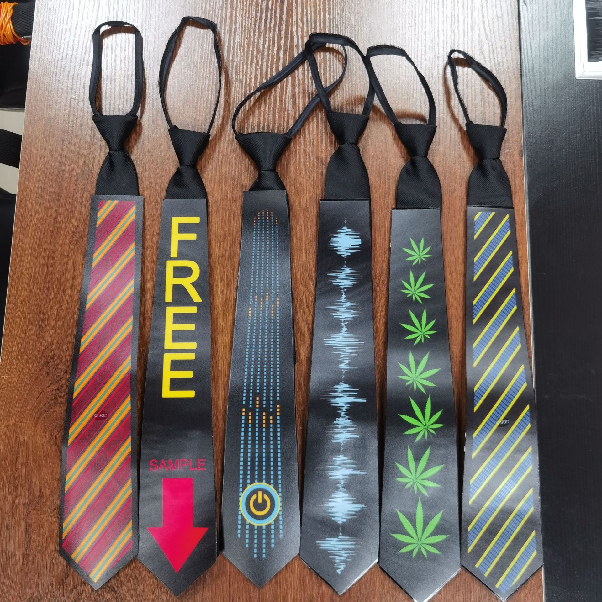 Factory direct supply Halloween performance masquerade LED tie EL cold light luminous tie bow tie arrow type