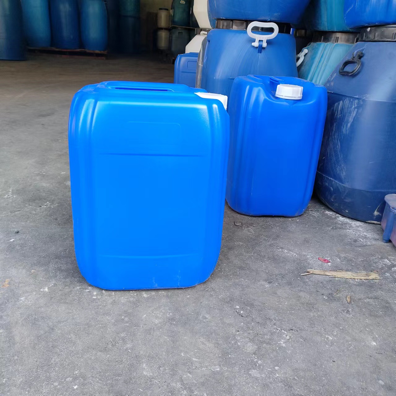 84 Disinfectant Manufacturer Spot Aquaculture Swimming Pool Disinfection Sterilization Algae Sewage Treatment 84 Food Grade