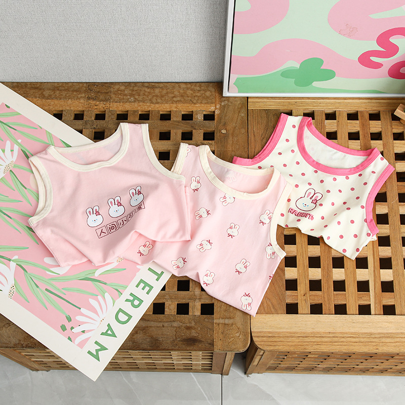 Тонкий жилет из хлопка с мультяшным принтом, без рукавов