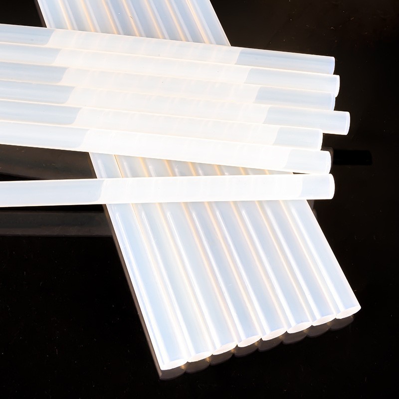 Transparent hot melt glue stick made of manual material hot melt glue stick 7mm long 20cm 27cm glue stick firmly