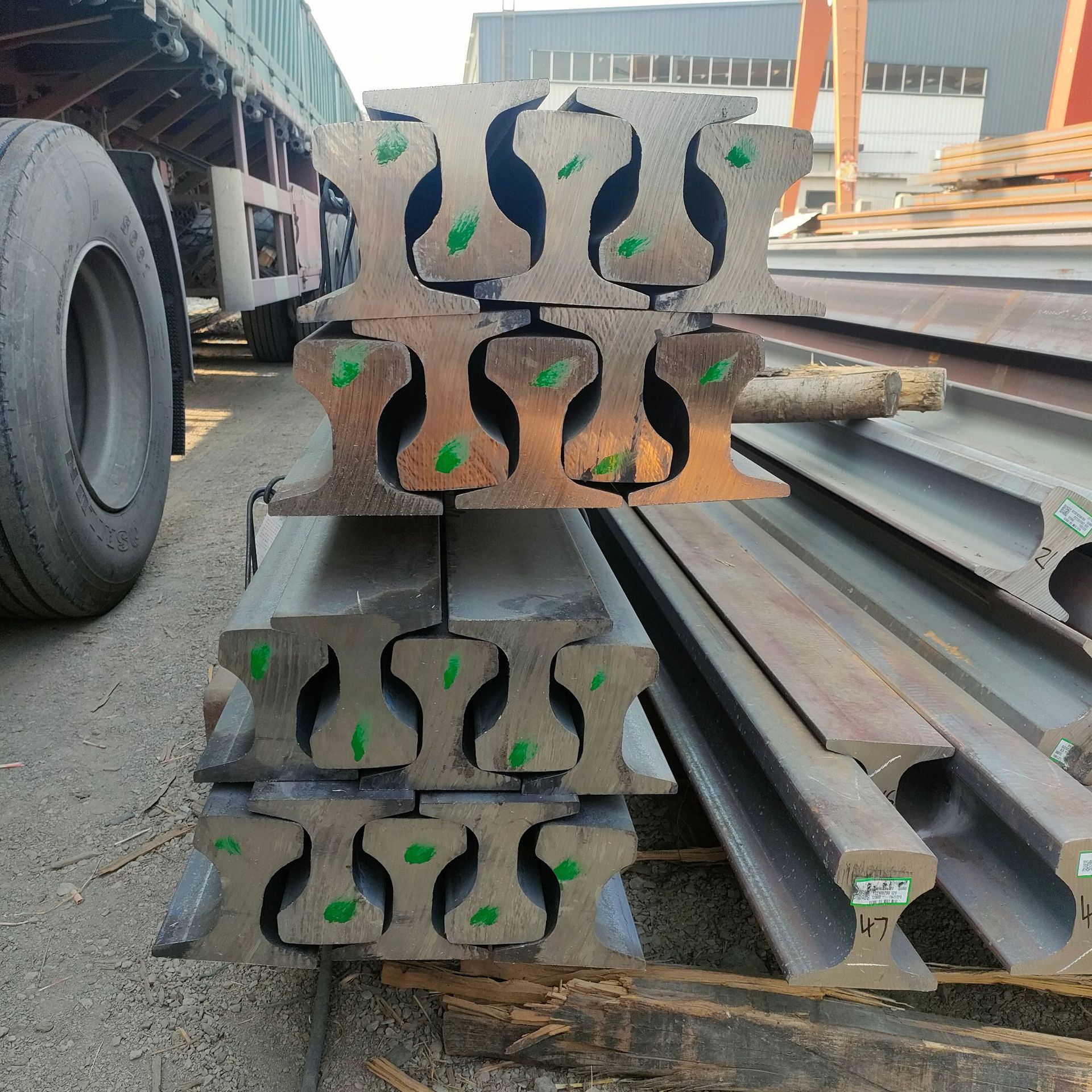 43kg Steel Rail 38kg Running Track 30kg Light Rail 50kg Heavy Rail R65 Steel Rail Cutting Cr73