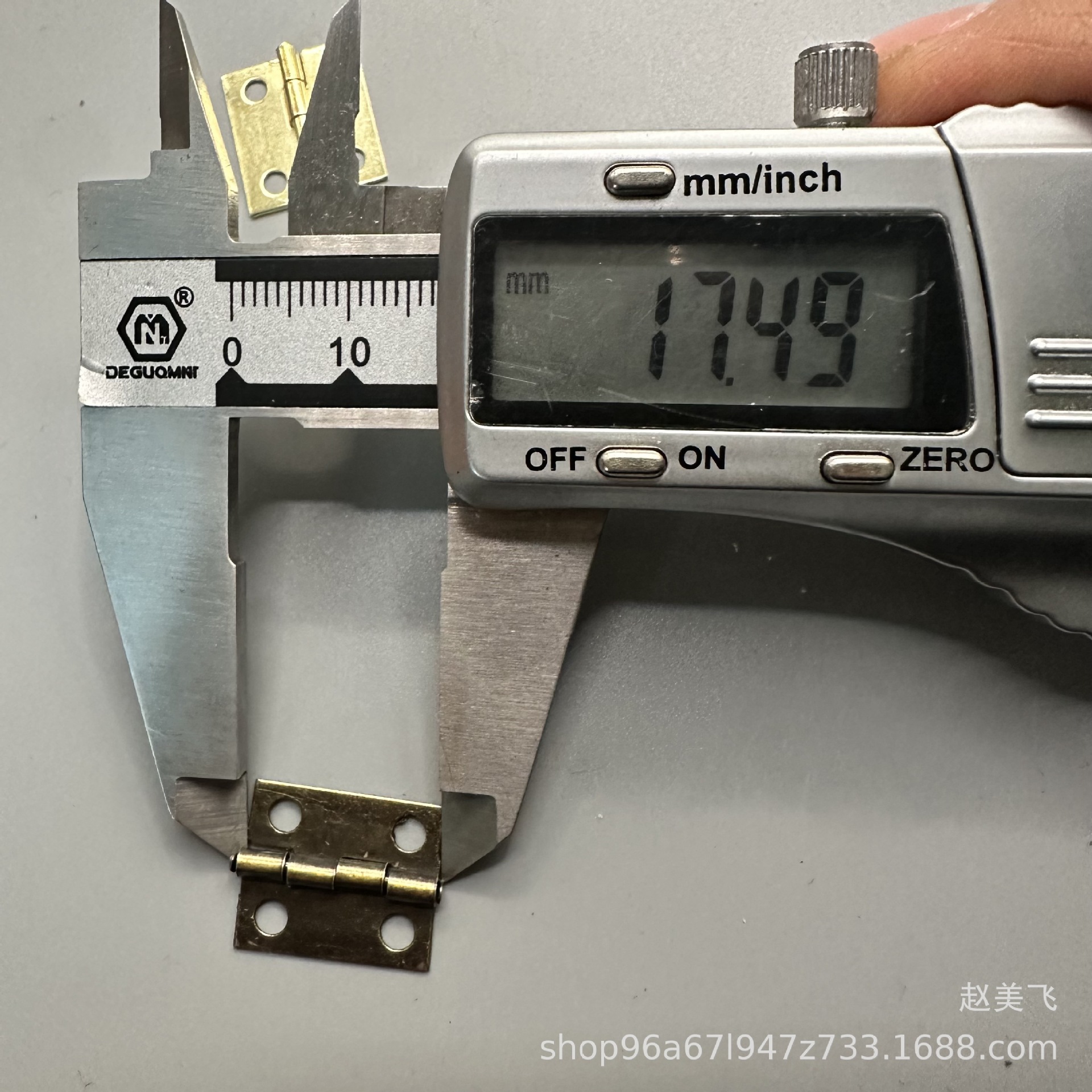 18*15mm Mini right angle hinge packaging box containing small hinge gift box hinge accessories wooden box flat hinge iron