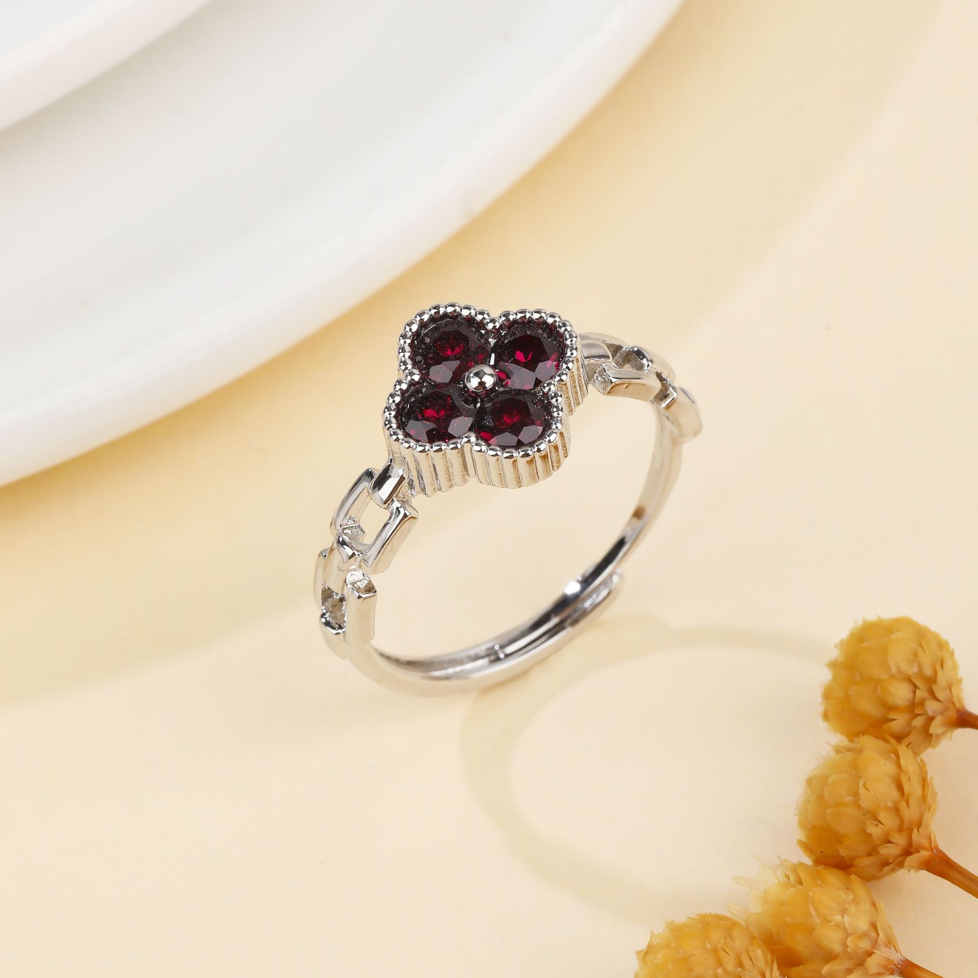 Tr-053 Natural Garnet Ring Ins3.5Mm Four-Leaf Clover Popular Accessible Luxury Style Open Ring Does Not Fade