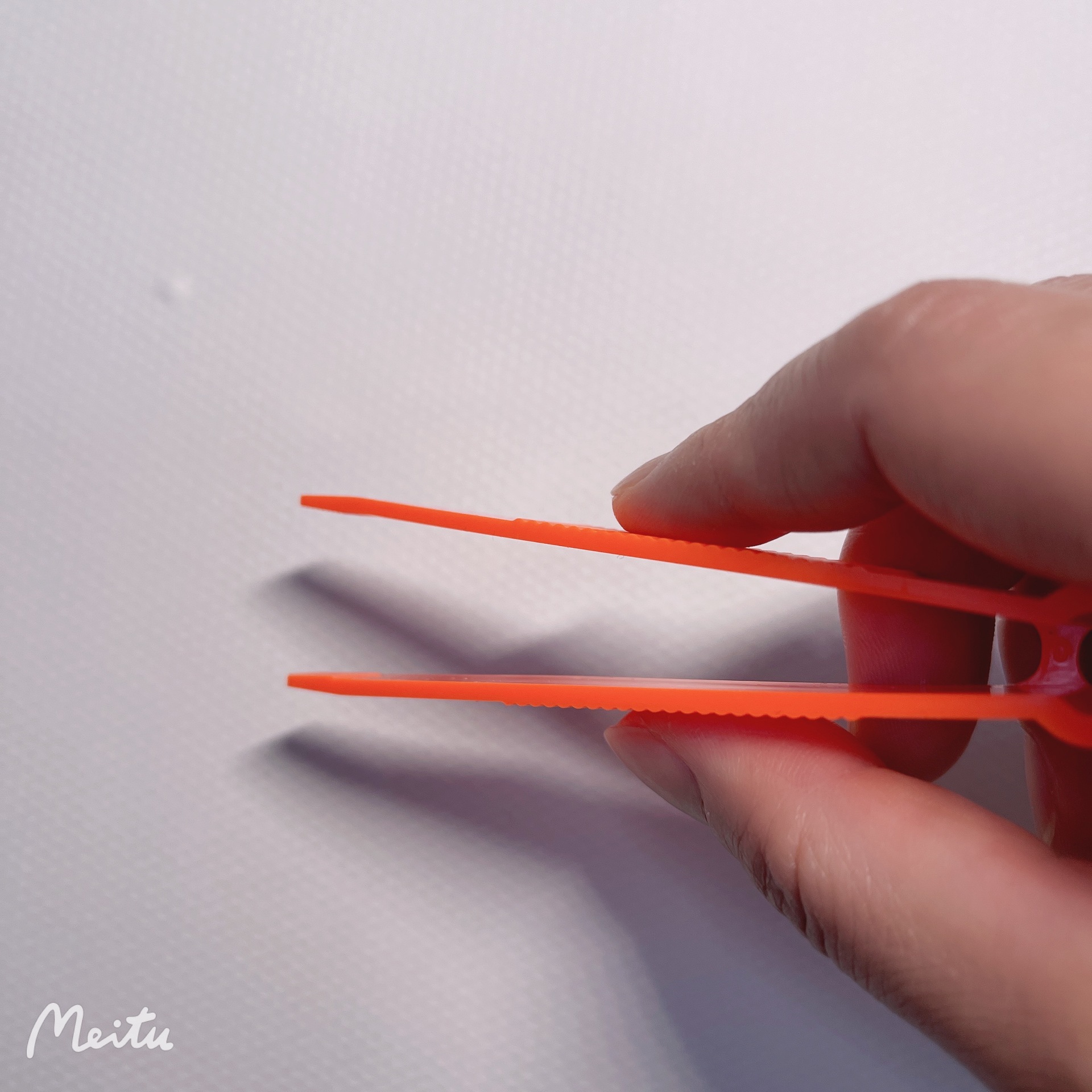 in stock Children Plastic Tweezers Clip Colorful DIY Bead Grasp Insect Science Experiment Exploration Tool