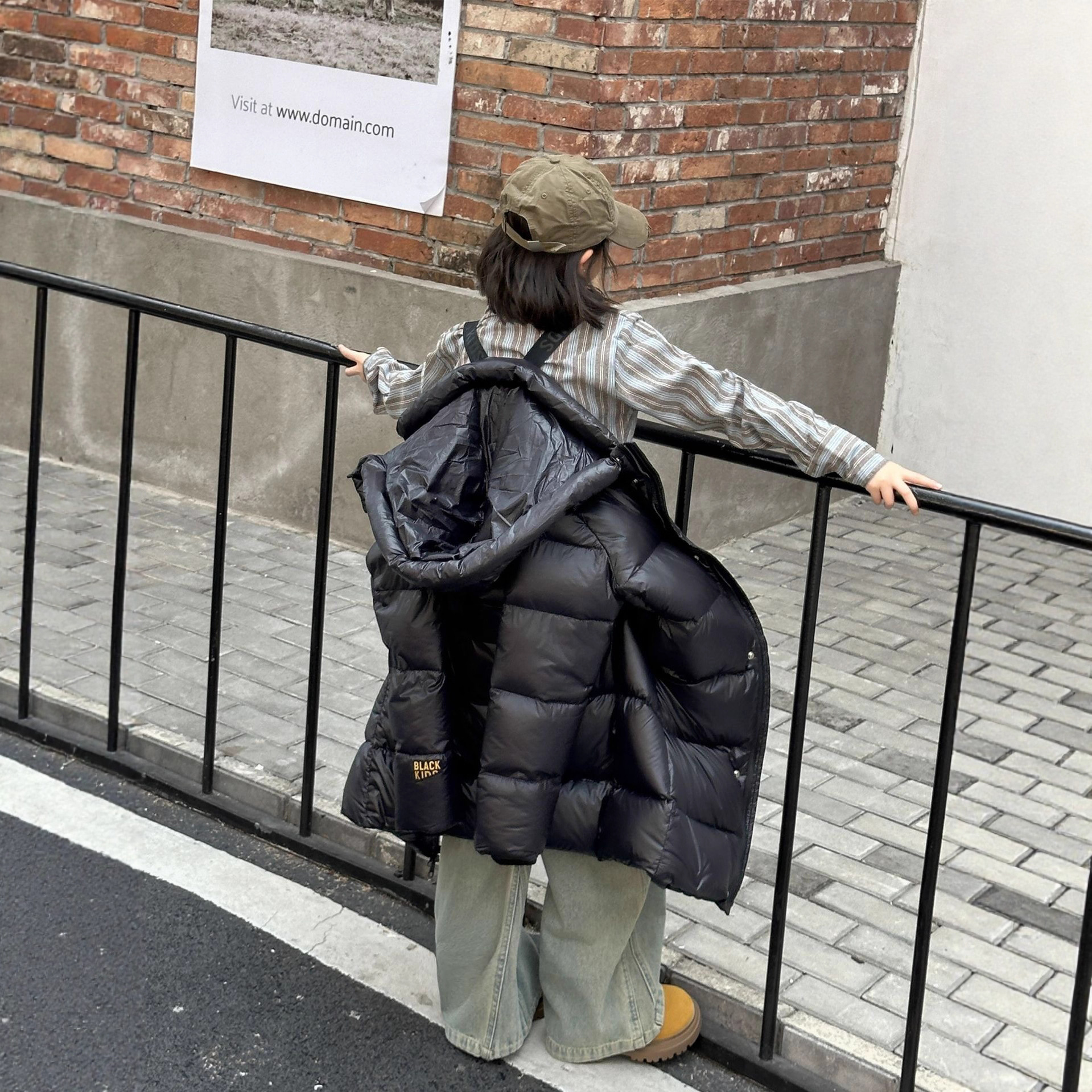 Children's down Jacket, Black and Gold, Mid-Length, Thickened with Gold Lining, Hooded Coat for Kids, Thickened and Warm