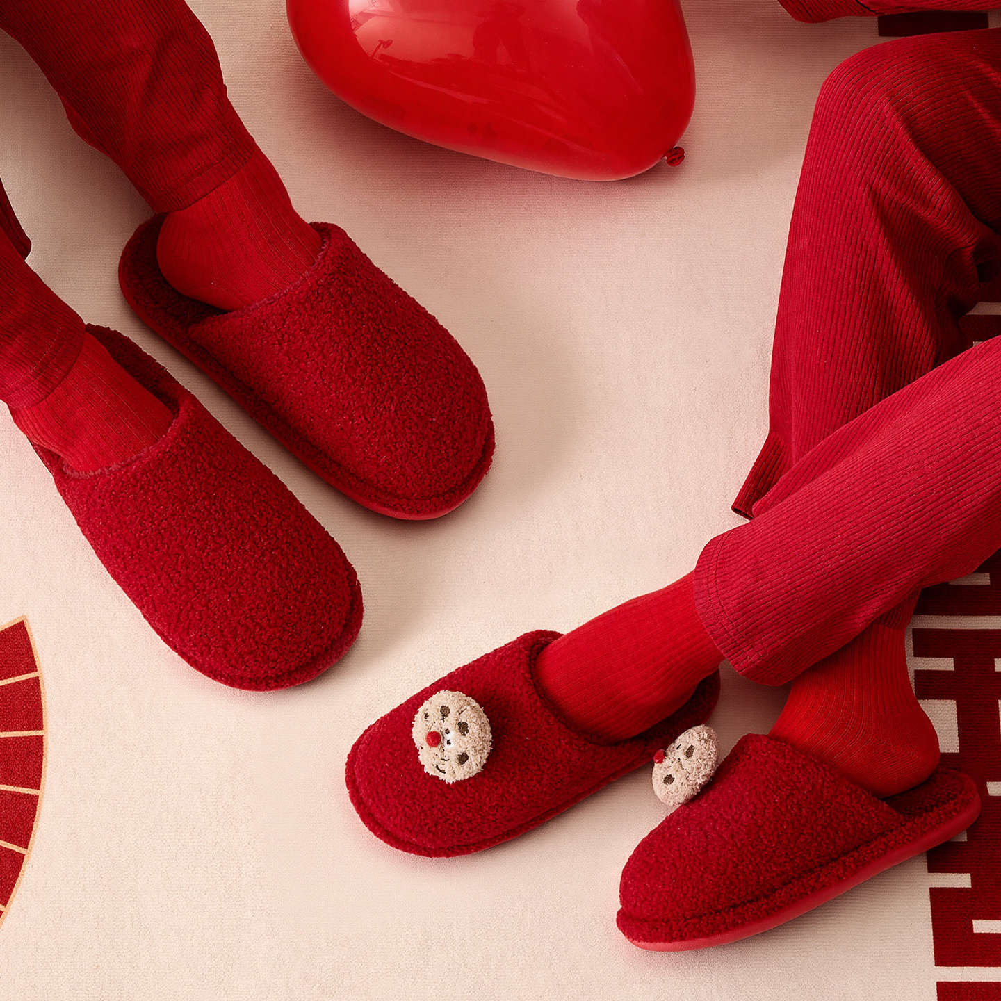 Wedding Slippers, High-End Newlywed Couple Style, Bride and Groom's Dowry, Festive Red Pair of Cotton Slippers, Accessible Luxury Wedding Shoes