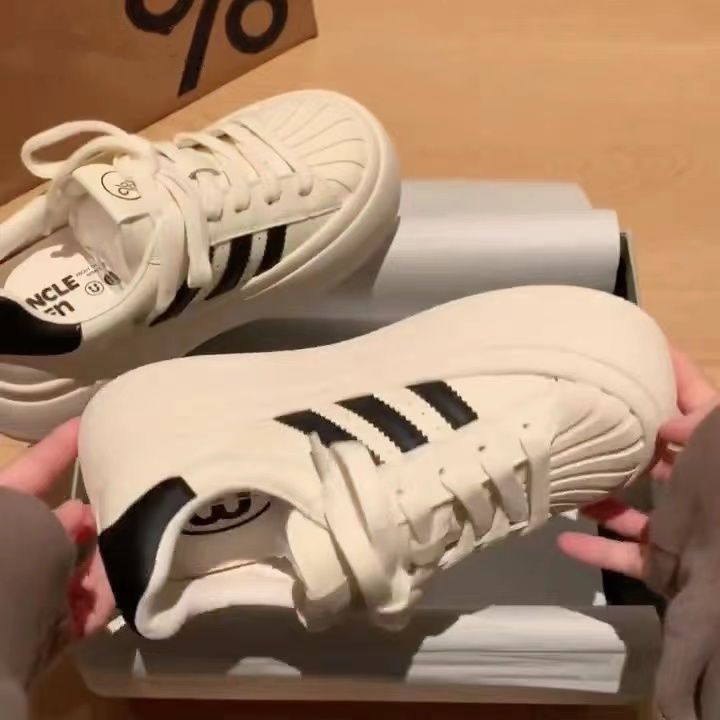 Shell Head Black Board Shoes Women's 2025 Early Spring New Thick Sole High Color Value Casual Sports Big Head Cute Board Shoes for Women