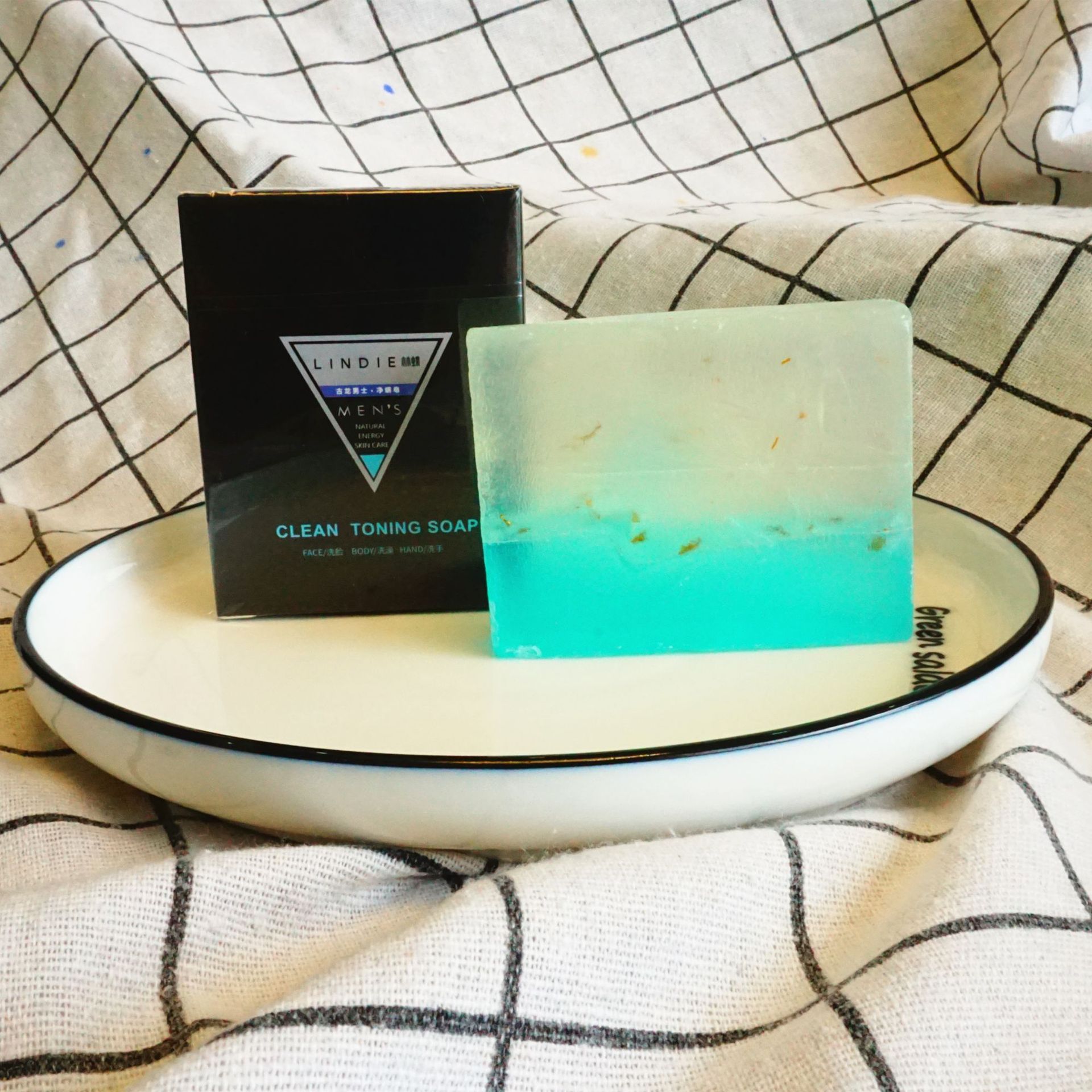 Lin Die Yunnan Handmade Soap Essential Oil Soap 110g Rose Soap Rectangular Slice Cleansing Soap Bath