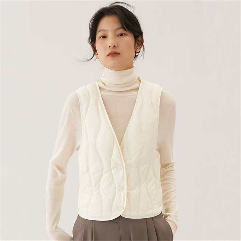Autumn and Winter Women's down Cotton Vest, Light and Close-Fitting Lining, V Neck Waistcoat, Inner Wear, Warm Short Vest