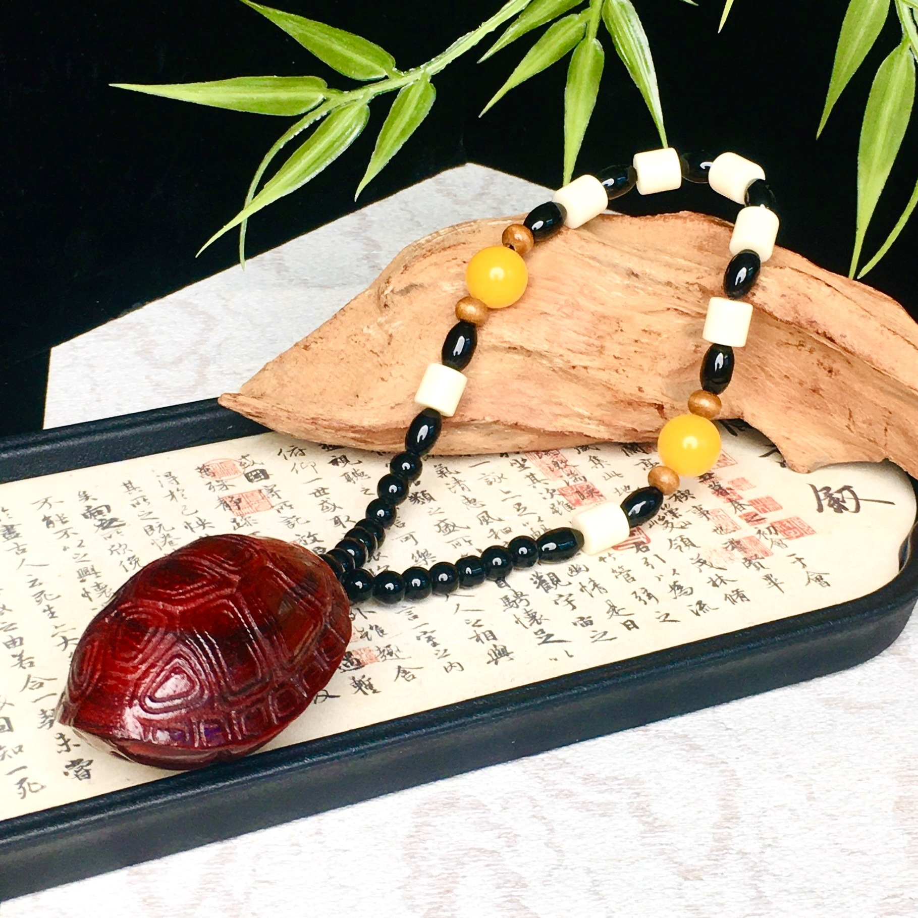 Red Sandalwood Tortoise Shell Handle Piece