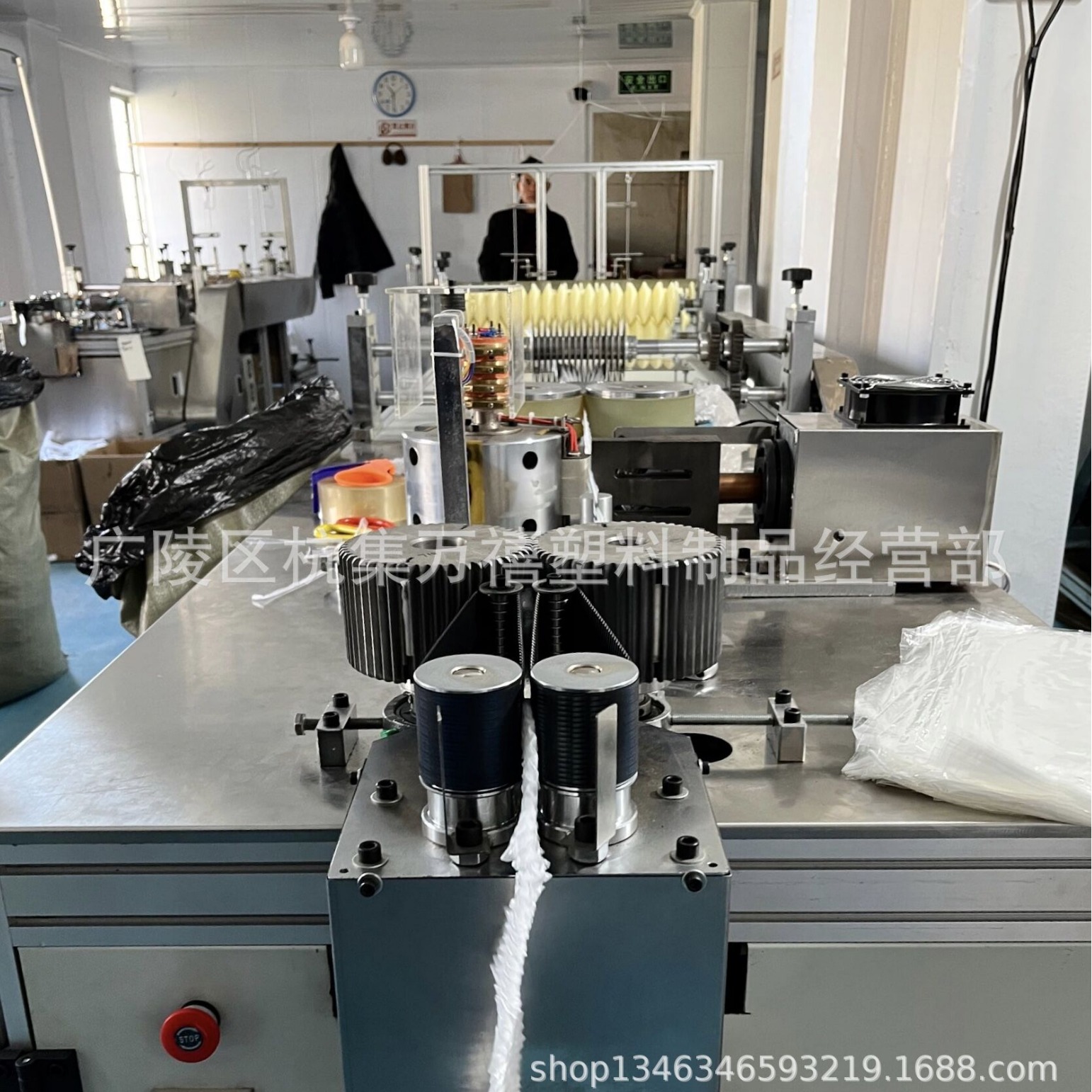 Rabbit Cage Pet Chassis Film Cover Disposable Plastic Dust Cover Thickeneded Large Urine Tray Toilet Sanheyu