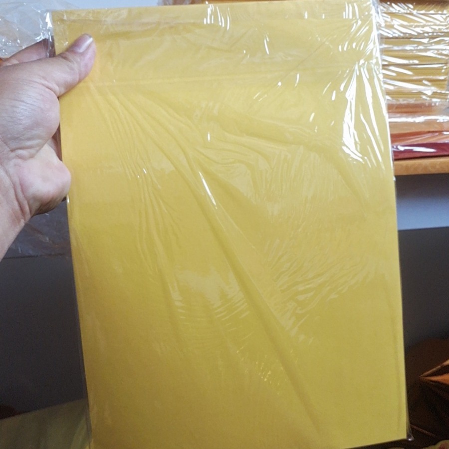 A4 желтая бумага пакет из 100 листов не пропускает чернила различных размеров может быть обработана в размер A3 маленькие руны свяжитесь с клиентским обслуживанием