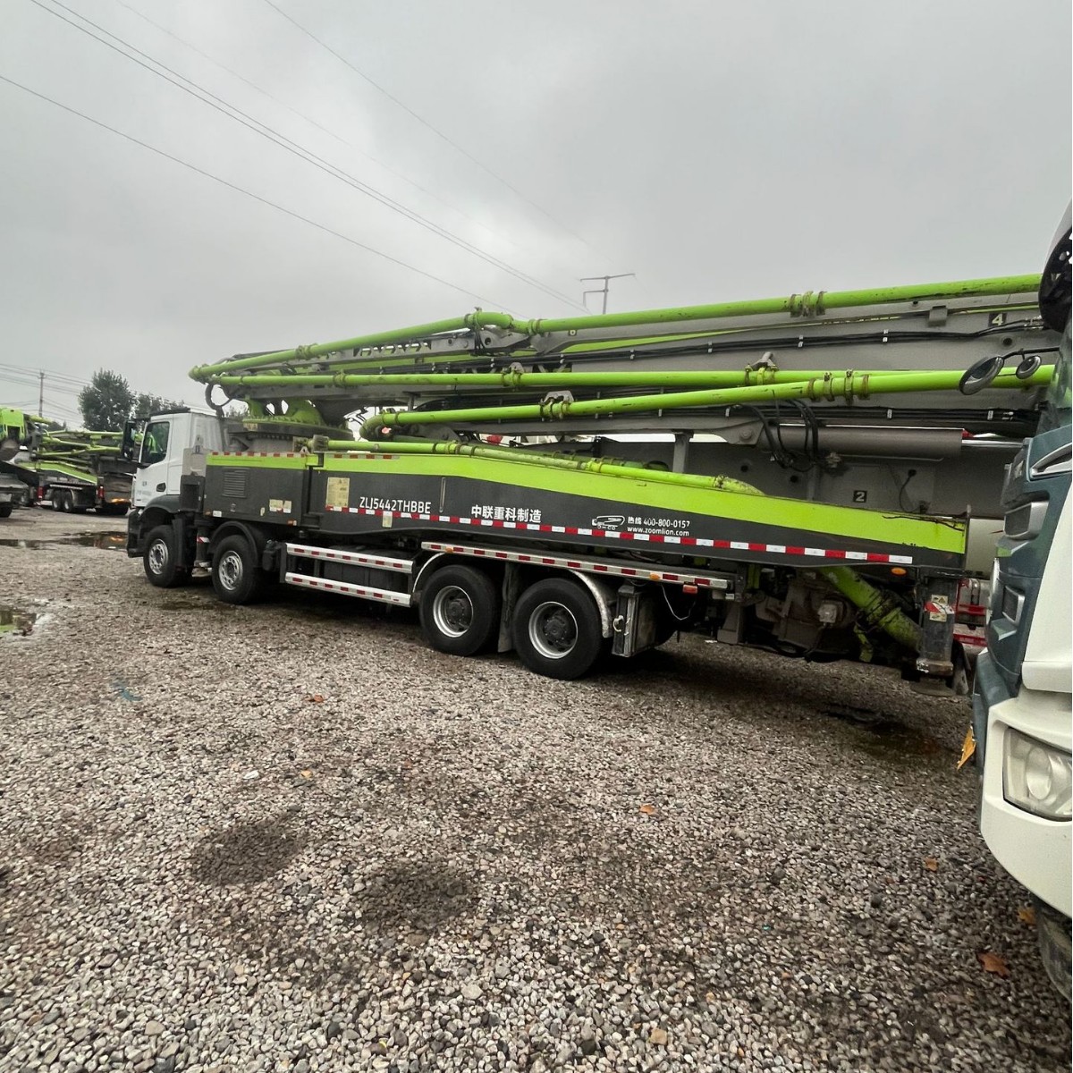 Cross-Border Supply of 56.2m Hand Pump Trucks, 52m Concrete Pump Trucks, Concrete Mixer Trucks, Cement Mixer Tank Trucks