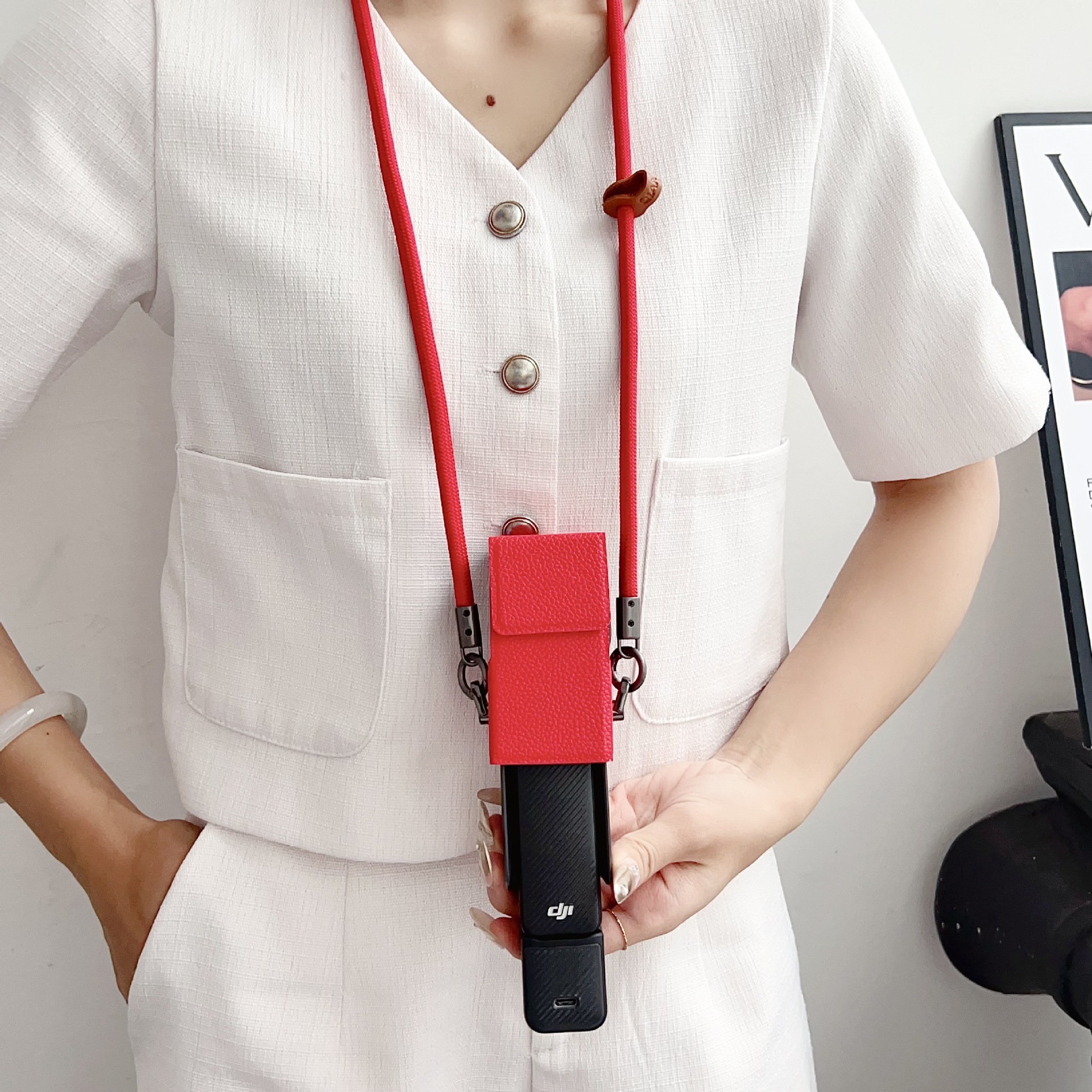 Suitable for Dji Pocket 3 Portable Camera Protective Case Leather Case Diagonal Shoulder Hanging Neck Hand Hanging Half Bag New Style