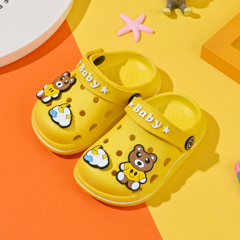Cross-border supply bear children's hole shoes children's shoes wholesale casual baotou cartoon soft bottom anti-slip heel sandals