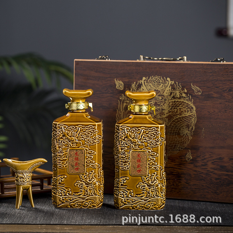 Jingdezhen Ceramic Dragon-Fluttering-In-The-Sky Wine Bottle, Empty Liquor Bottle, Sealed High-End Wine Cup, Wine Jug, Ceramic Wine Bottle