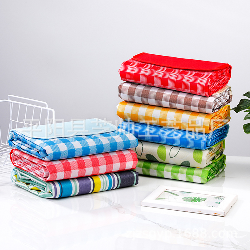 In stock 600D Oxford cloth picnic mat moisture-proof floor mat folding portable spring outing tent mat thickened waterproof beach mat
