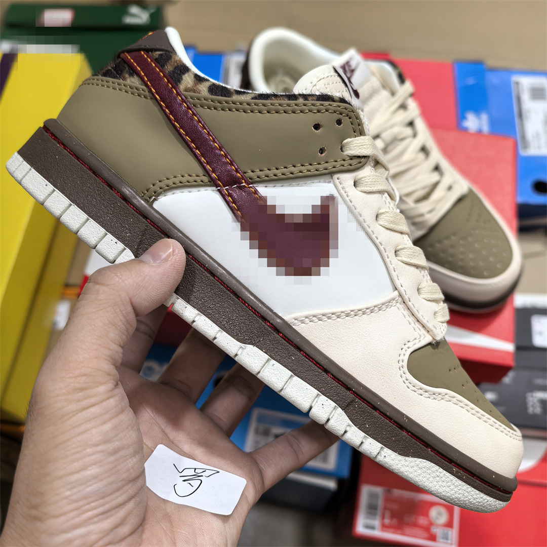 [in Stock] Putian Pure Original High-End Version Dunk Sb Low Beige-Red Brown Leopard Print Sneakers, Please Inquire for Details Lsxc88