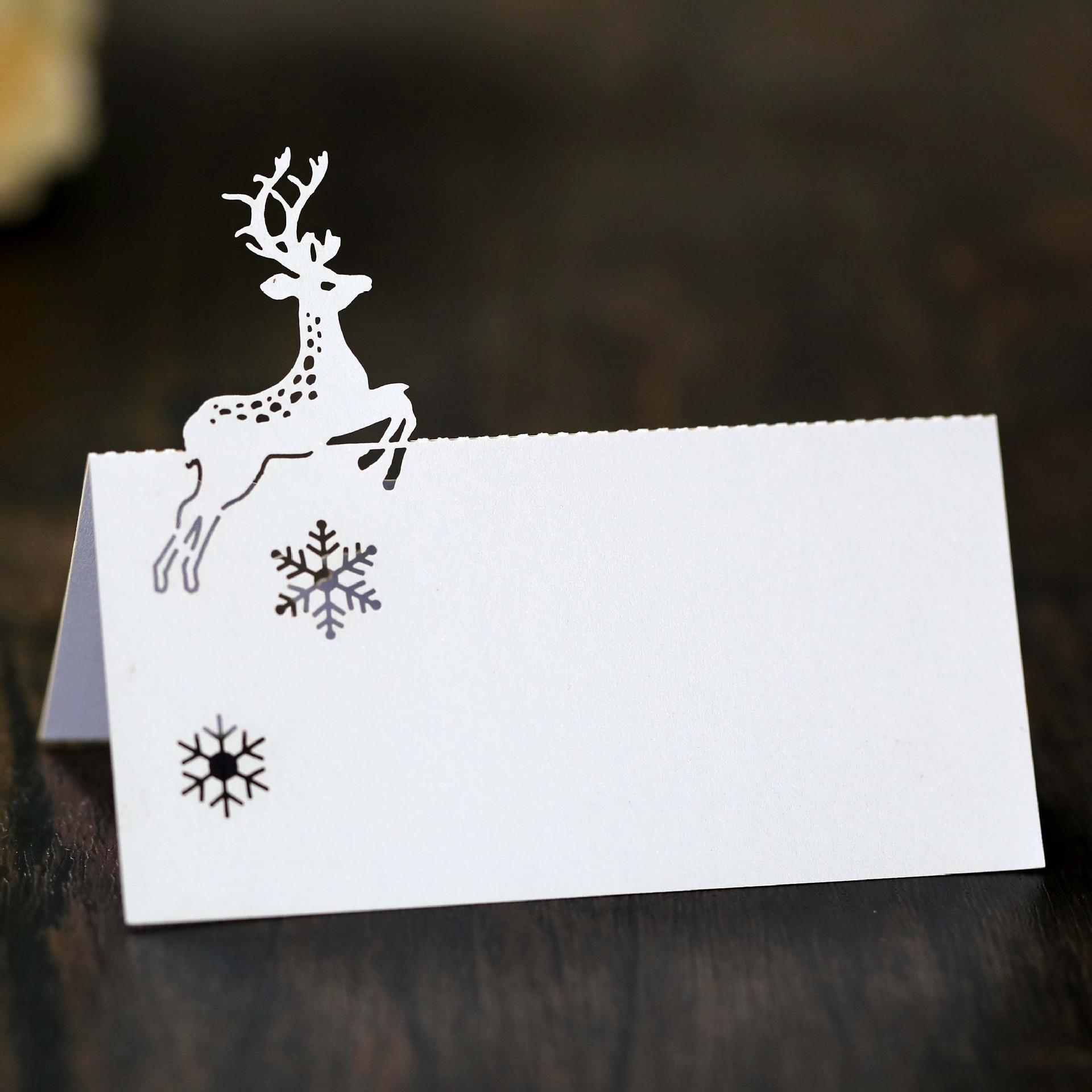 Amazon лазерная вырезная карта с красивым оленем, рождественская белая снежинка, праздничная табличка с именем, в наличии