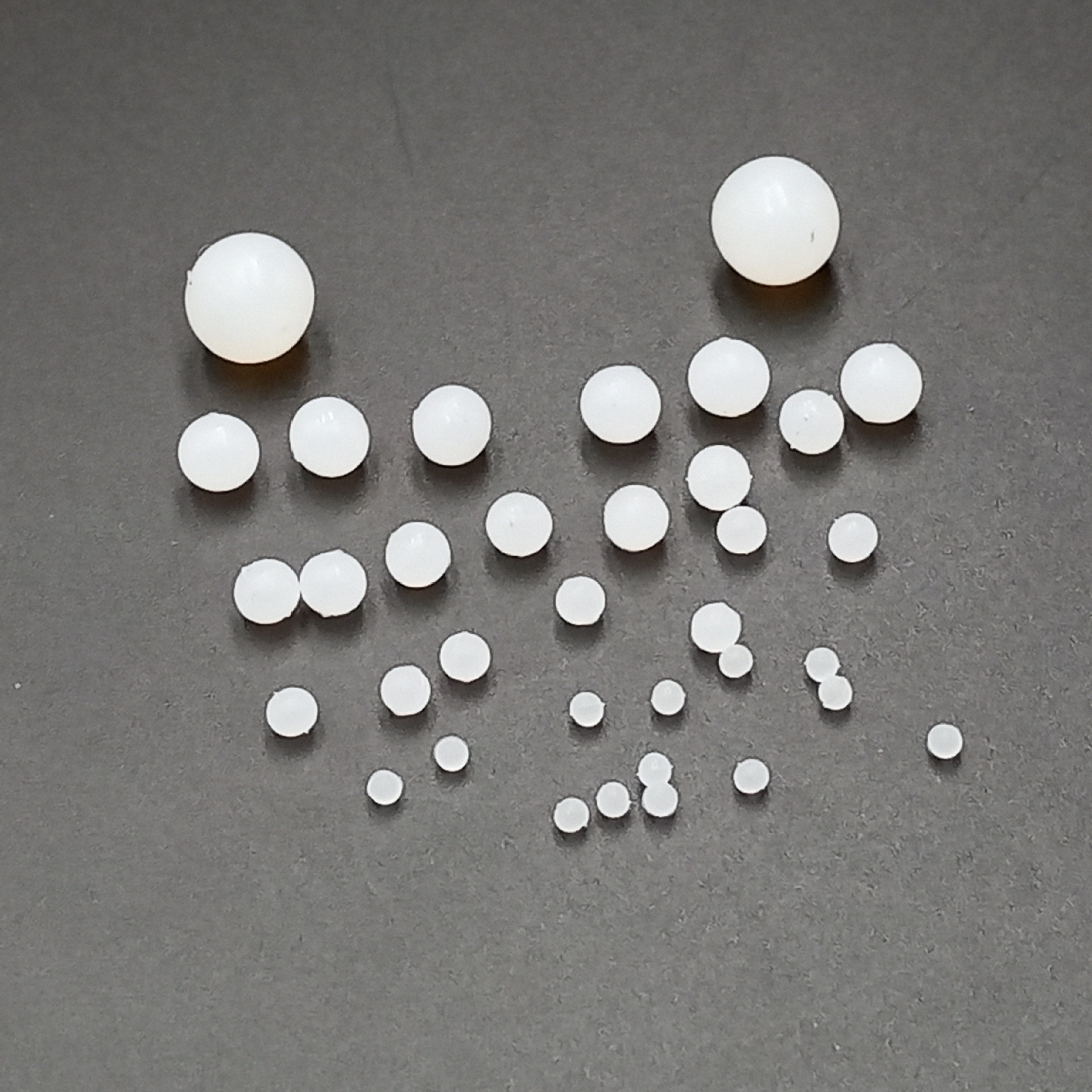 Food grade silicone ball mechanical vibrating screen industrial rubber wear-resistant elastic color ball shock absorption anti-blocking silicone products