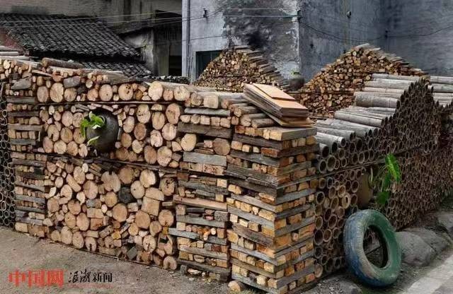 [Smoke-Free, Flammable and Burn-Resistant Firewood] Designed Specifically for Fireplaces/Fires! the Dryness Meets the Standard and It Will Burn When Ignited