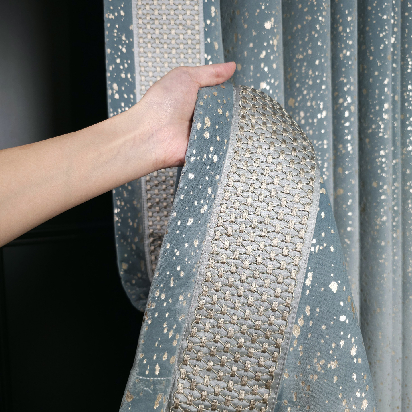 Modern Gray-Blue Velvet Light Luxury High-End Curtains for Bedroom, Full Blackout, Villa Living Room, High-End and Luxurious Feel