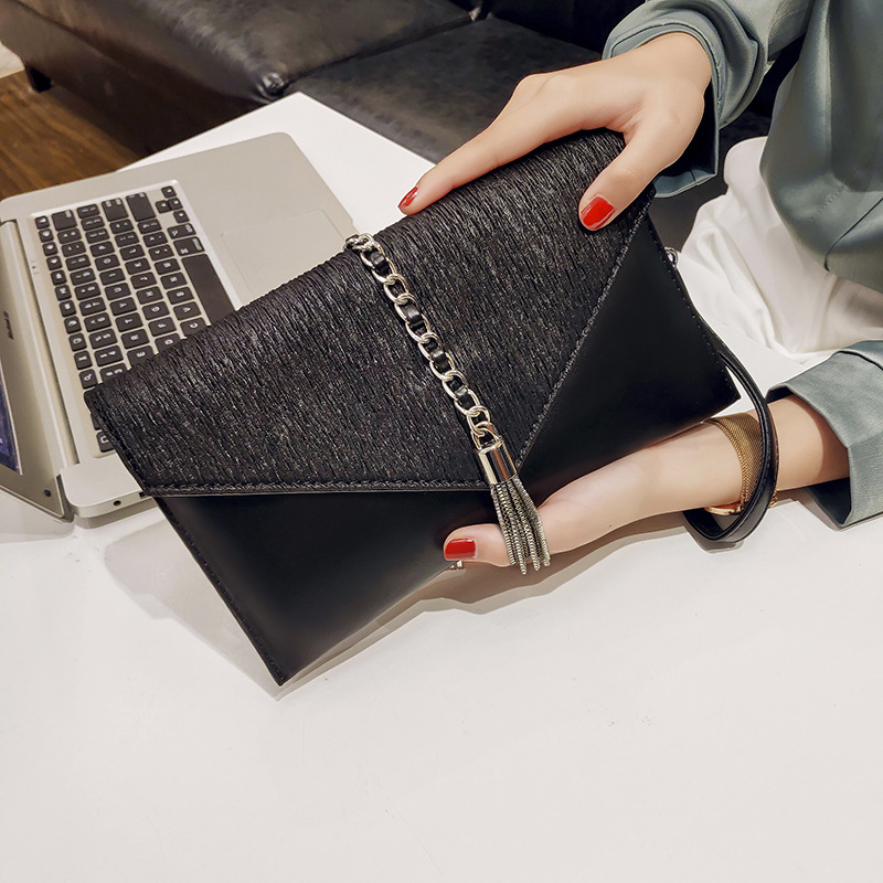 Handbag Women's 2020 Spring and Summer New Fashion Hand-held Small Bag Dress Evening Bag Banquet All-match Tassel Clutch Bag