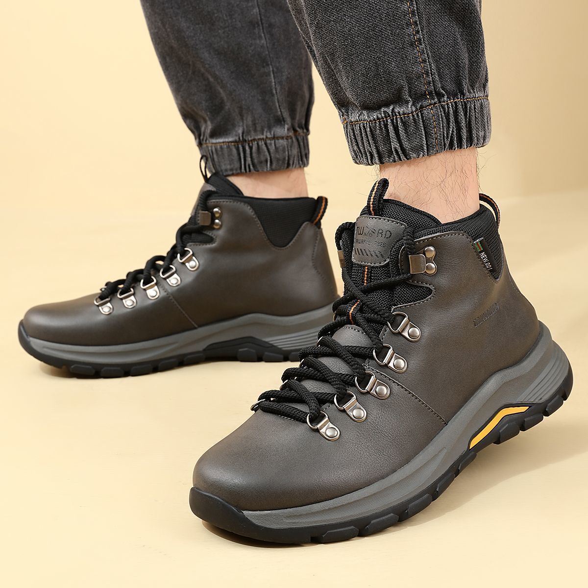 Мужская обувь походные туфли 2025 осень новые рабочие повседневные спортивные туфли легкие износостойкие нескользящие мужские обувь для путешествий