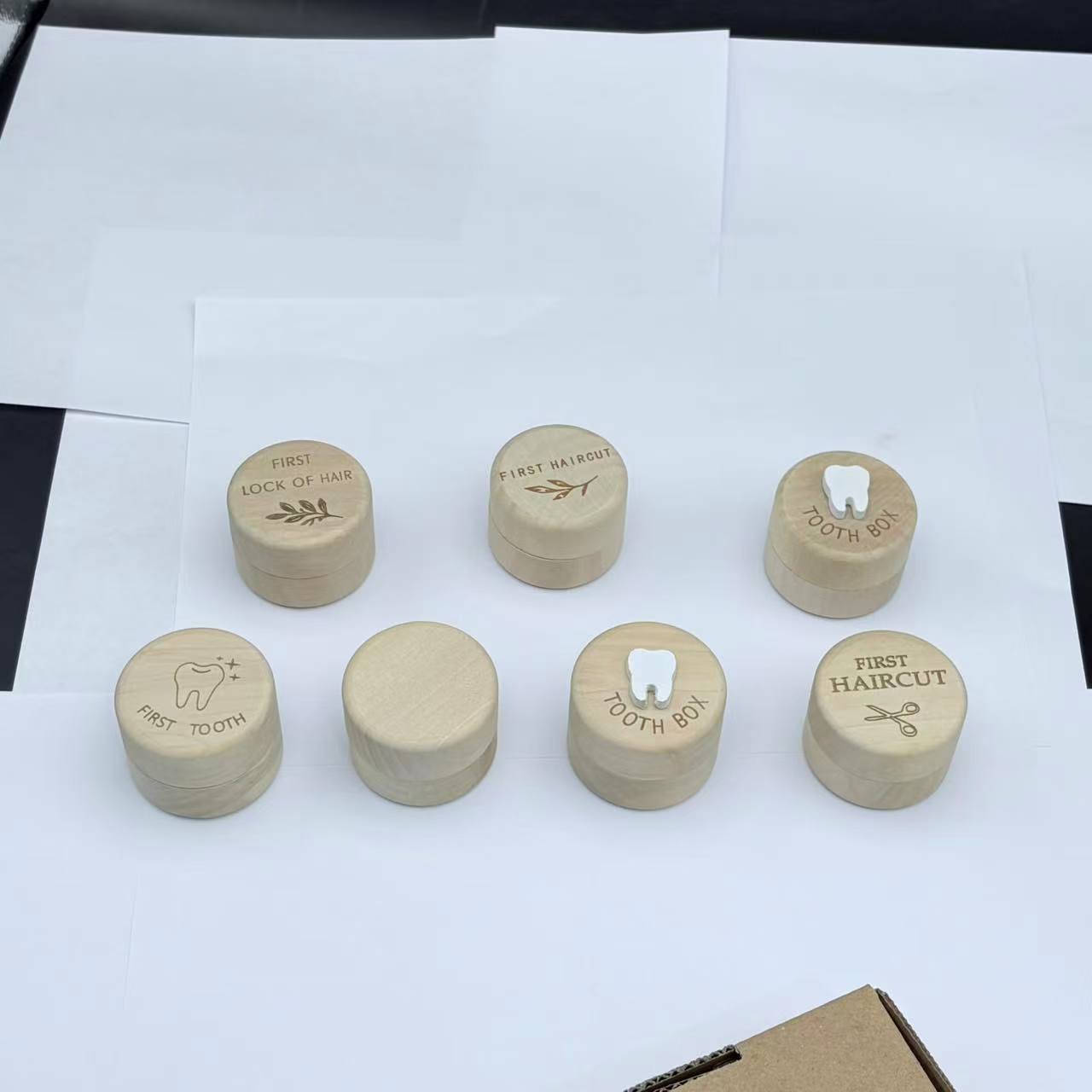 Round Jewelry Storage Box for Deciduous Teeth, Solid Wood, Can Be Engraved to Commemorate Baby's Deciduous Teeth and Lanugo Hair Jewelry, Ear Stud Storage Wooden Box