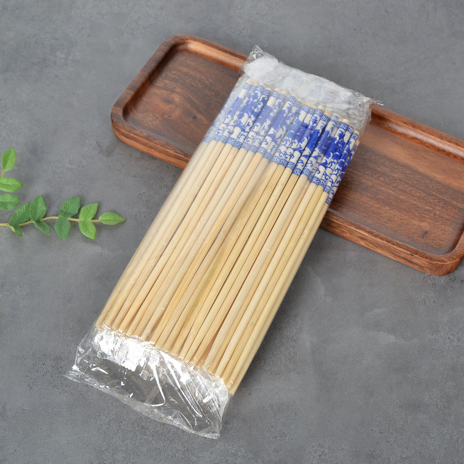 Direct Supply from Manufacturer of Disposable Blue and White Chopsticks, Takeout Chopsticks, Wholesale Barbecue Street Stall Tableware, Bamboo Chopsticks
