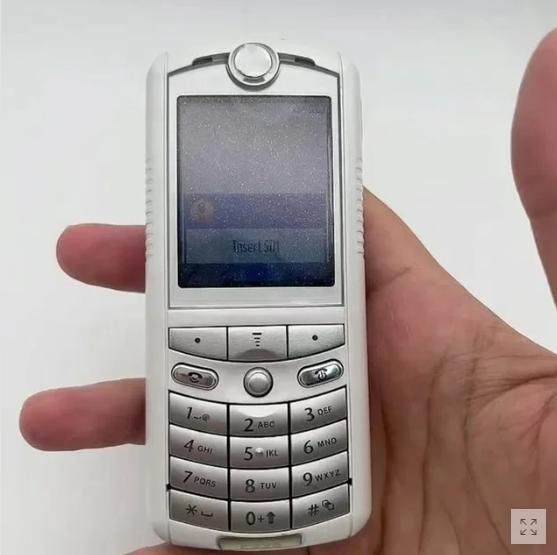 Classic Recommendation Wholesale Supply Motorola E398 Music Phone Suitable for Traditional Phone Spare Parts for Foreign Trade