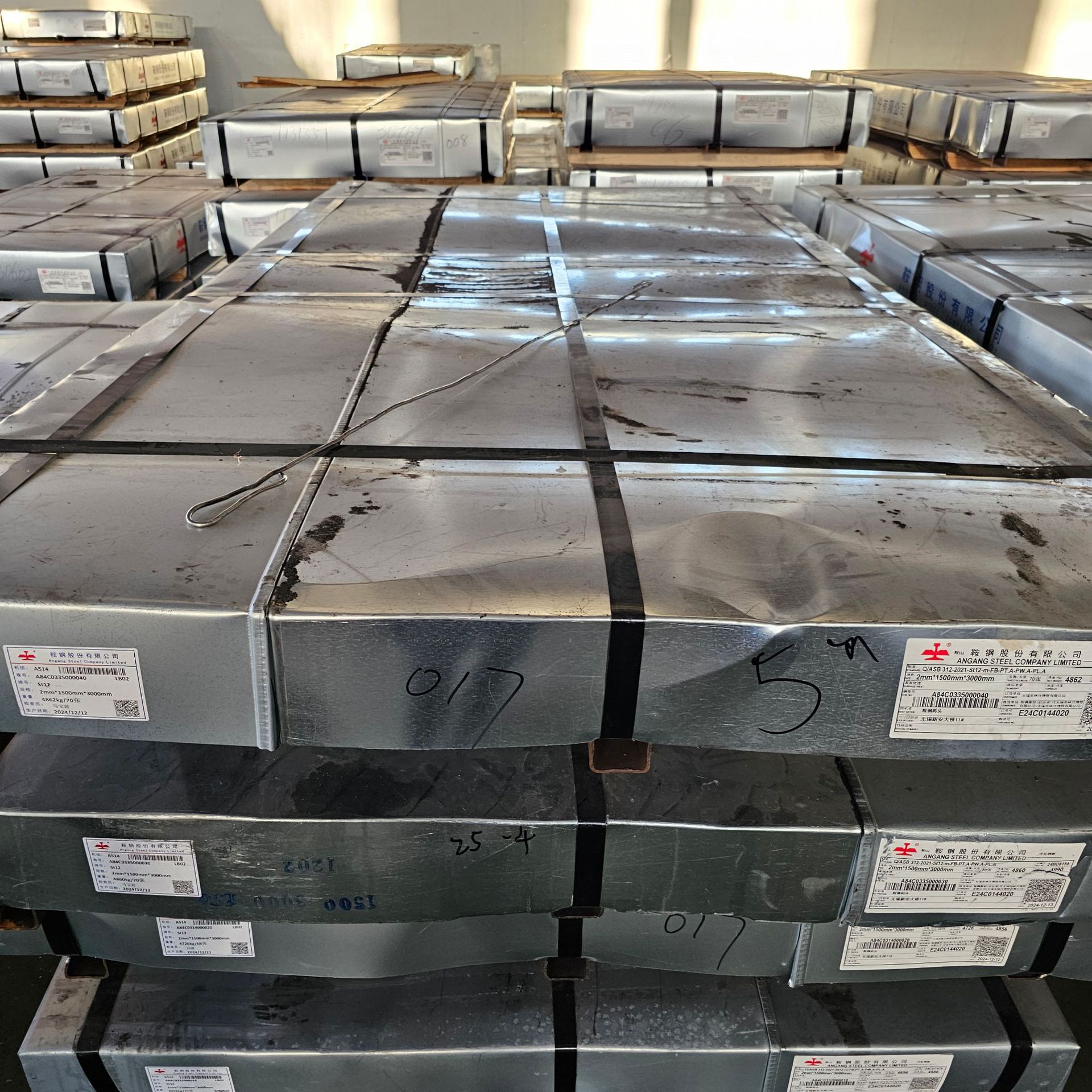 St12 Material Cold-Rolled Box Plate Is Available in Stock.鞍钢 Cold-Rolled Steel Plate 1-4 Thick Is Available in Stock for a Long Time