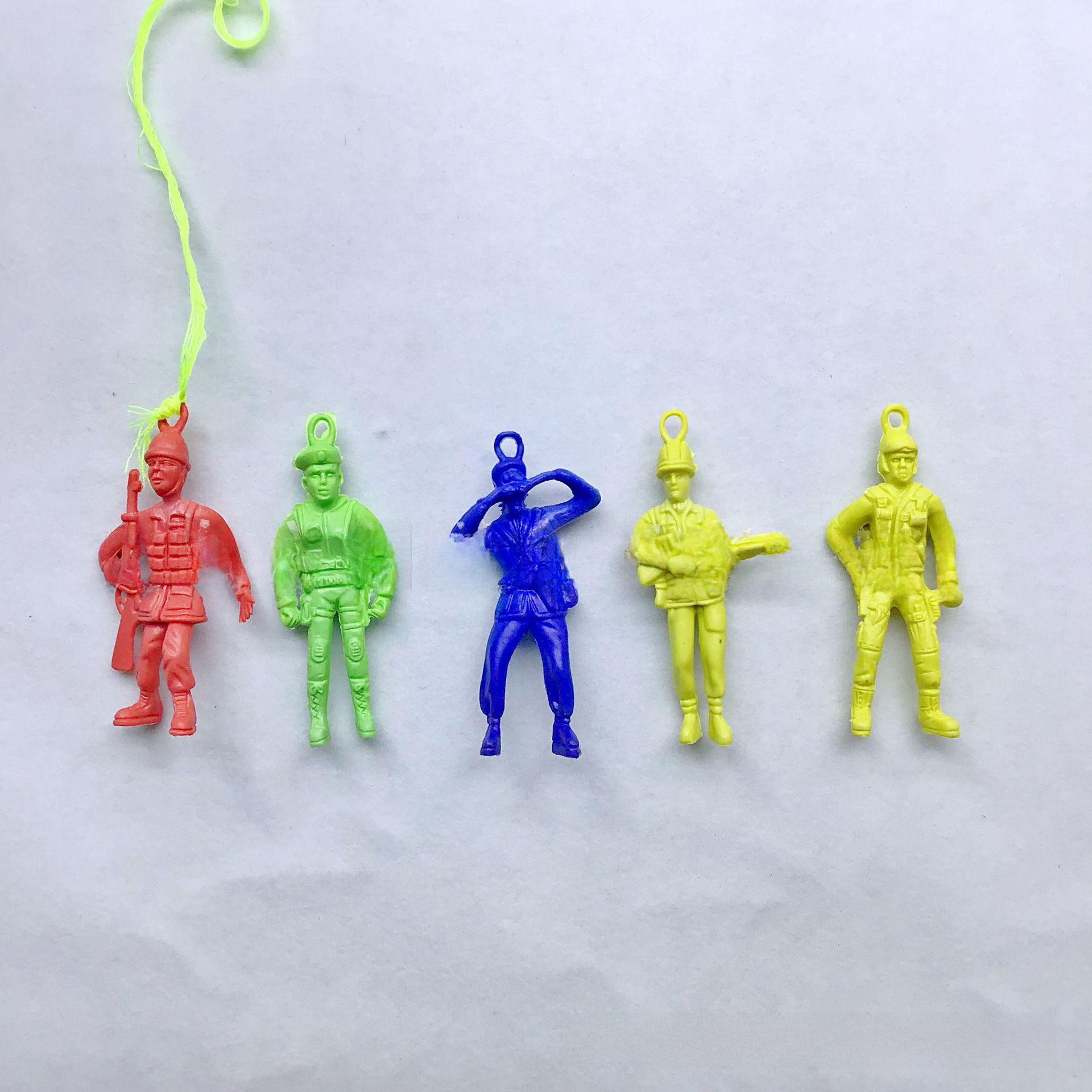 Science Teaching Hand Throwing Parachute Soldier Nostalgic Traditional Toys Hot Selling Educational Toys Around School