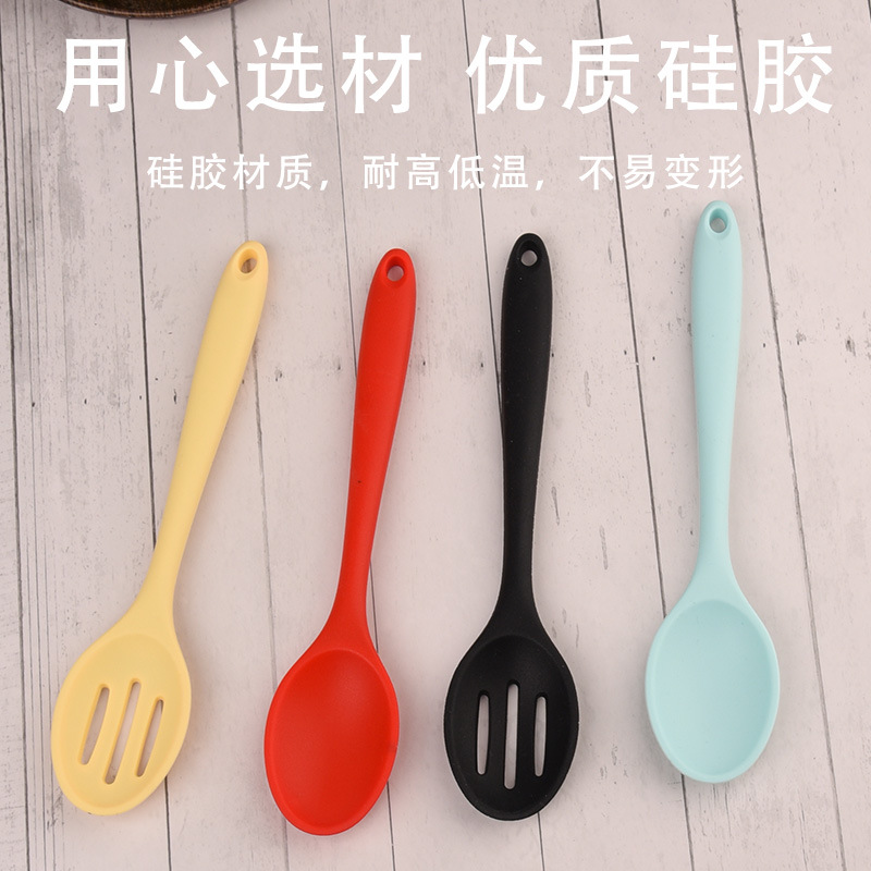 Children's Silicone Spoon, Infant Safety Spoon, Food-Grade High Temperature Resistant Colander Spoon, Baby Food Feeding Spoon