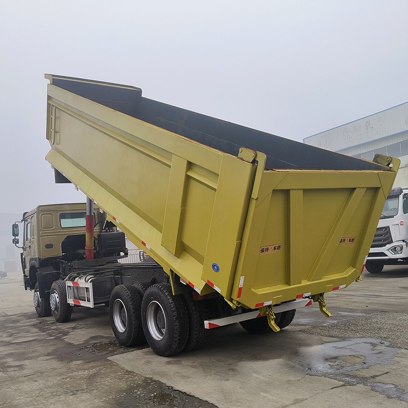 Экспорт китайского тяжёлого грузовика Howo 8×4 самосвал с задним откидным полуприцепом, прямая продажа от мощного производителя
