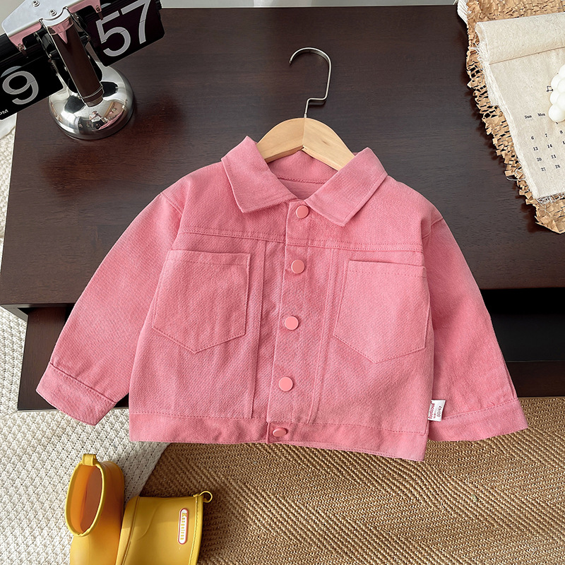Мальчиковая Розовая Верхняя Одежда Осенняя Одежда 2025 Новый Стиль Красивые Хлопковые Одежды для Маленьких и Средних Детей Модные Куртки для Детей Трендовые и Крутые