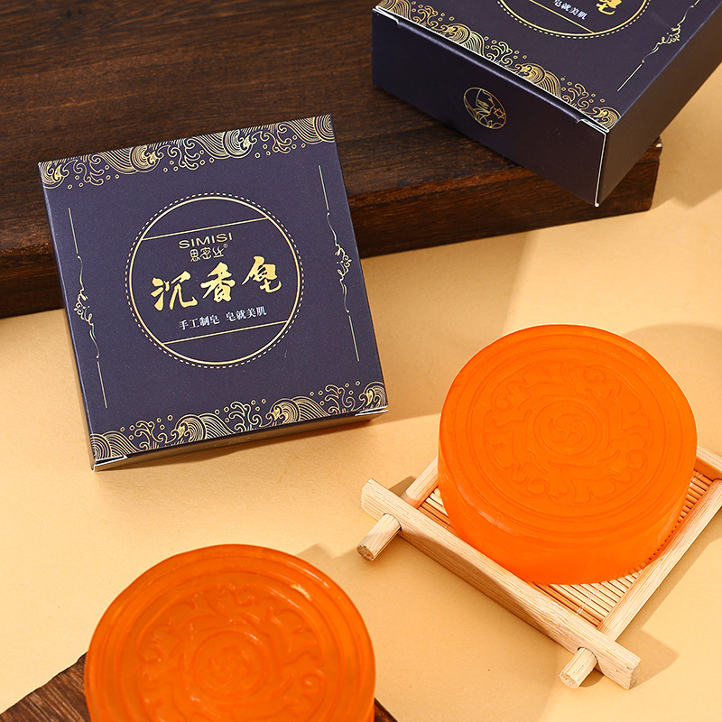 【Simis】 Agarwood Soap Hardcover Agarwood Essential Oil Soap Handmade Soap Cleansing and Moisturizing 100g