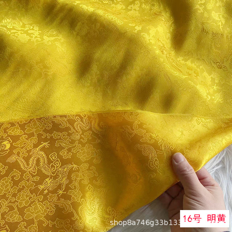 Jacquard Silk Fragrant Crepe Fabric Chinese Clothing Tang Suit Fabric Dragon Pattern Heavyweight Silk Cheongsam Top Fabric