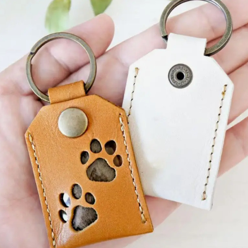 in stock pet hair keychain square transparent cat and dog hair storage key pendant pet souvenir