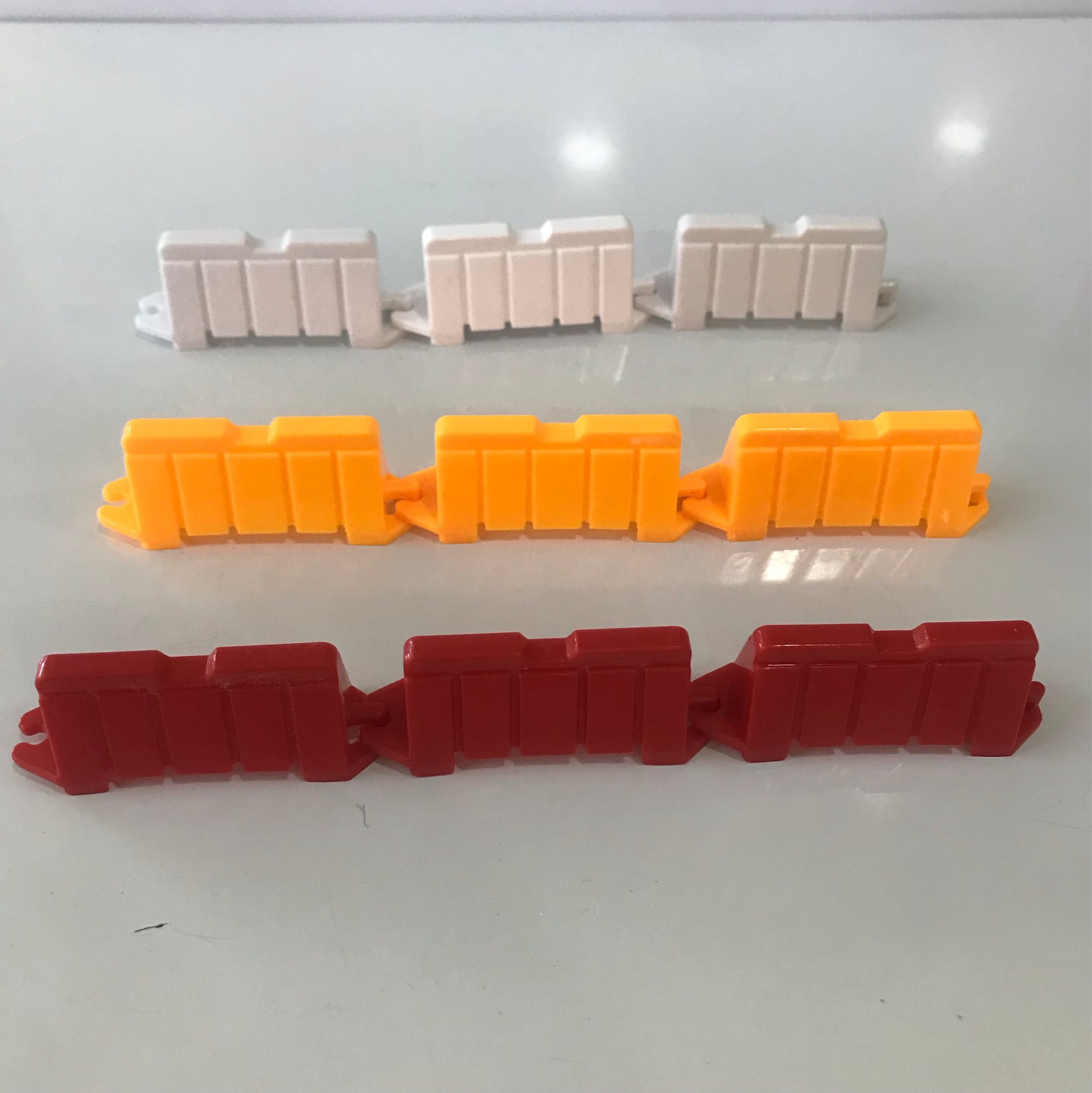 New Toy Water Horse Racing Road Enclosure Engineering Roadblock Yellow Red White Can Be Spliced