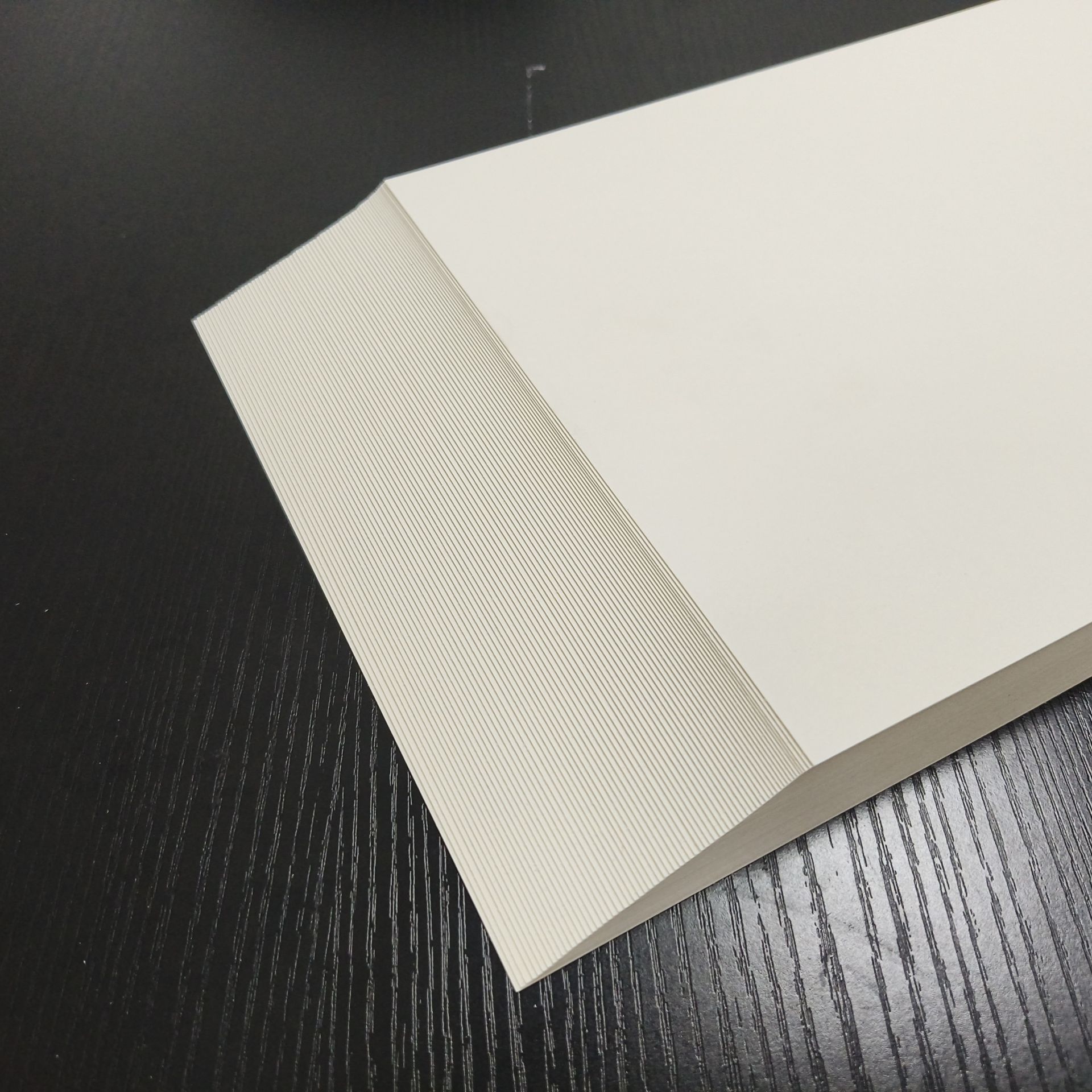 Yiwu Manufacturer's In-Stock Clothing Packaging Double-Sided White Cardboard, Shirt and Baby Packaging Cardboard Lining, Factory In-Stock