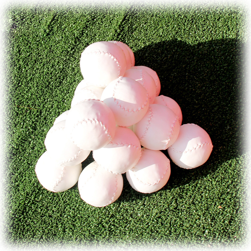 10-inch softball for primary and secondary school students Standard competition training softball/baseball good softball wood chip core softball