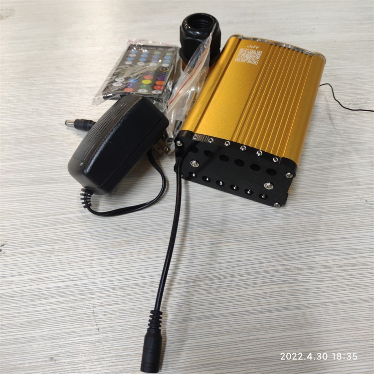 Fiber Optic Light Source High Power Colorful Rgb Universal Spotlight Remote Control Fiber Optic Light Emitting Machine 18W45W Outdoor