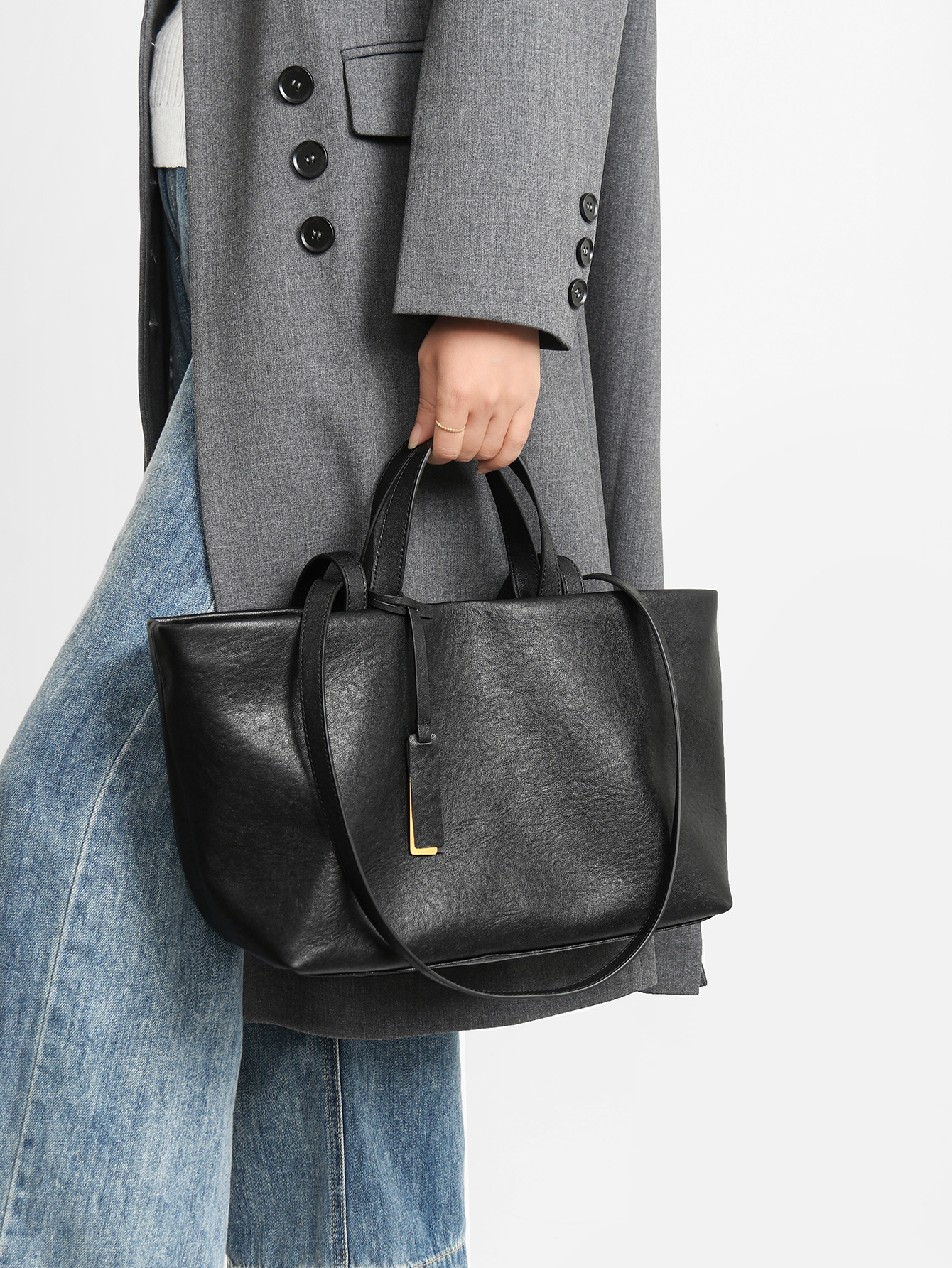 2025 New Genuine Leather Women's Bag Armpit Single Shoulder Cowhide Tote Bag Niche Crossbody Retro Soft Leather Large Capacity Bag