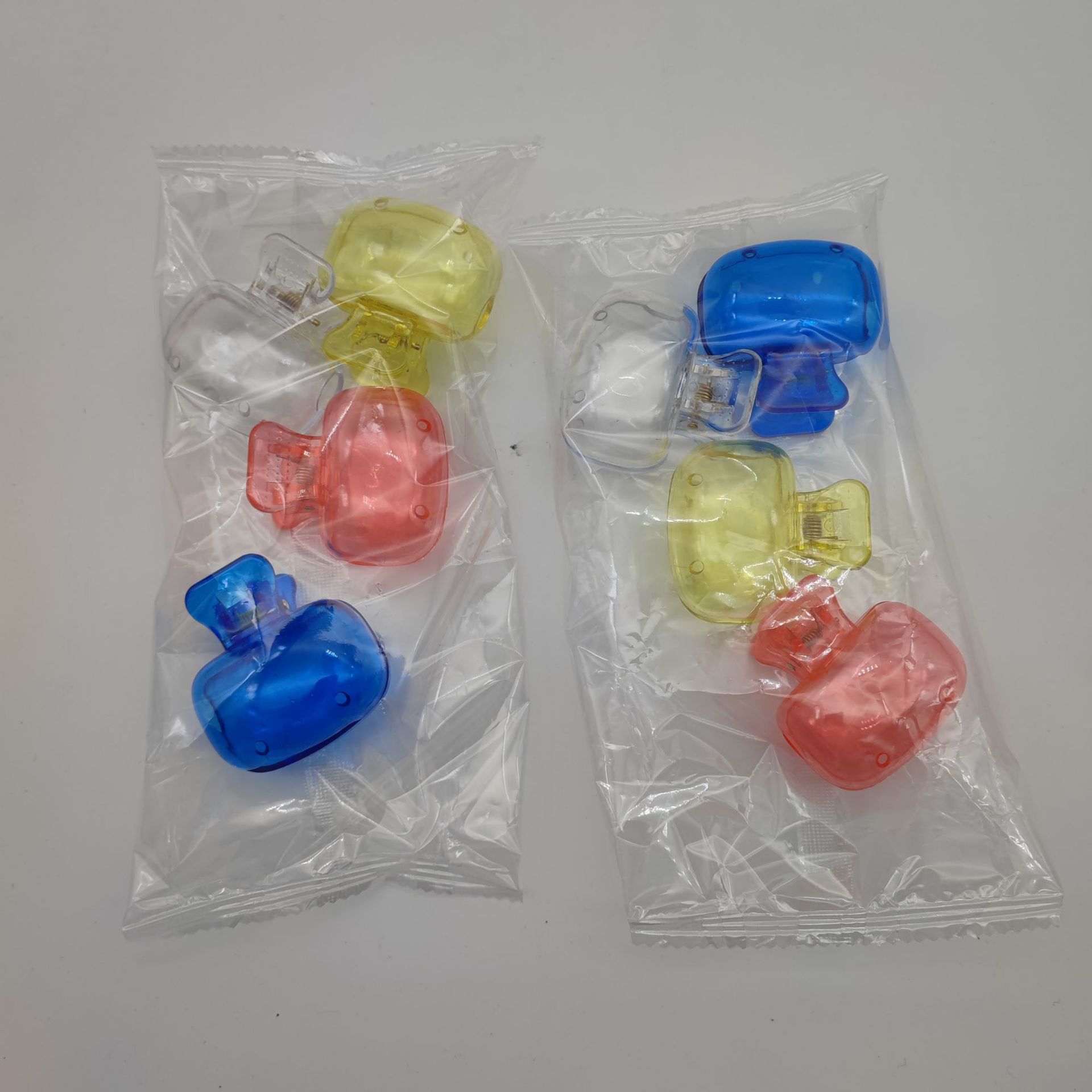 Cross-Border Amazon Popular Toothbrush Storage Clip, Travel Essential Toothbrush Protective Cap, Portable Plastic Toothbrush Box