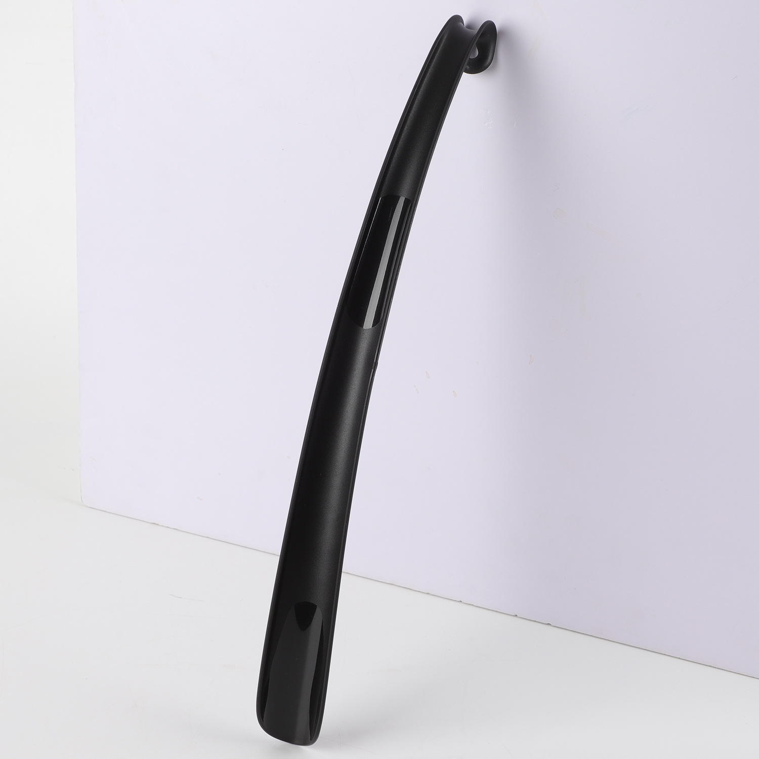 Plastic Long Curved Hook Shoehorn for Pregnant Women and the Elderly, Lazy People Do Not Bend over to Wear Shoes, Colorfulful Hanging Shoe Lifters, Shoe Pumps