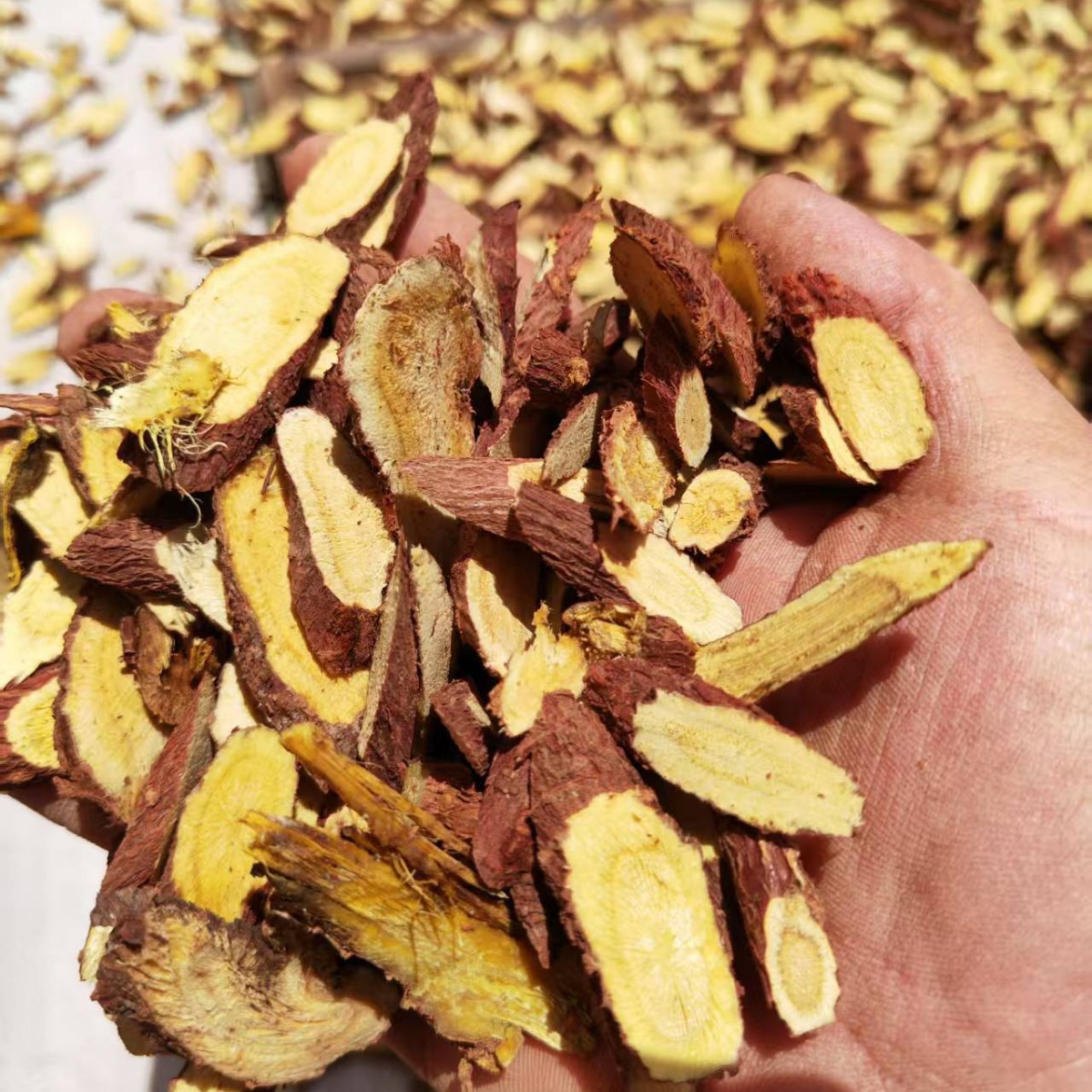 Лакрица, сырая лакрица, добытая из глубоких гор, без серы старая лакрица, нарезанная на косые слайсы, крупные куски, выращенная много лет, 500г