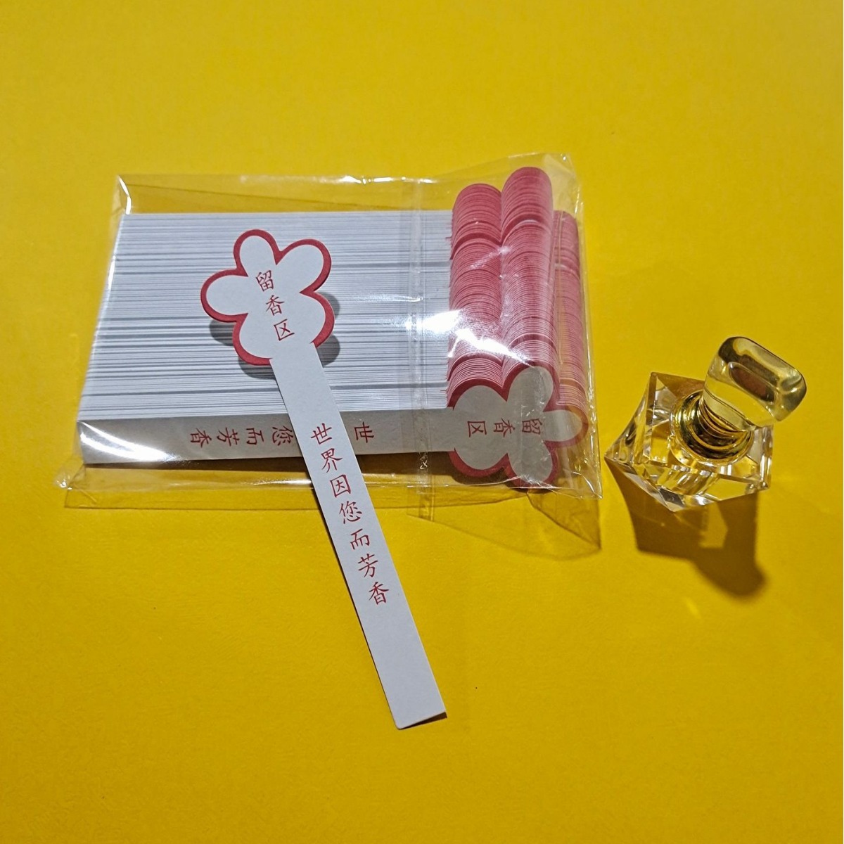 Flower-shaped Fragrance Paper Perfume Test Paper Fragrance Card Fragrance Book Fragrance Identification Paper Fragrance Essential Oil Evaluation Fragrance Paper