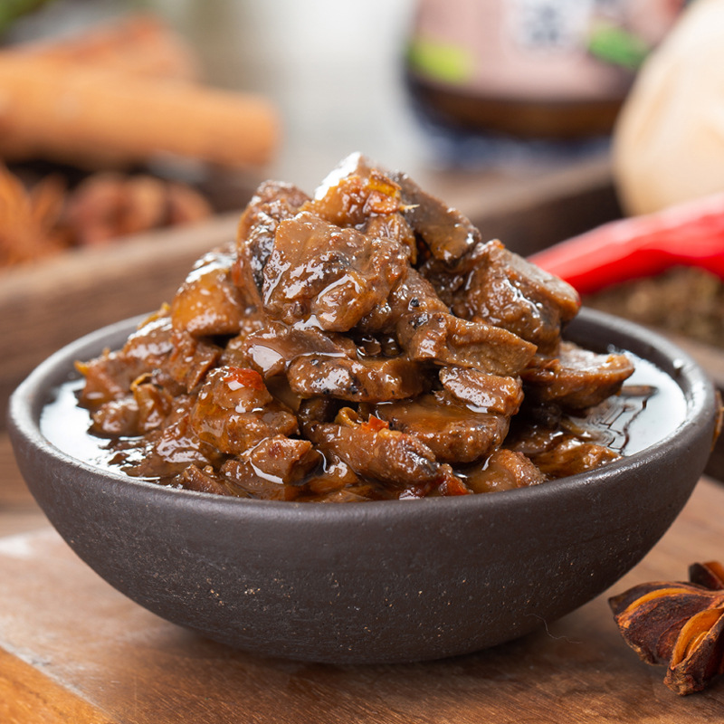 Yi family Source factory direct supply wholesale Internet Celebrity gourmet farm rice noodles fresh fragrant Tricholoma matsutake mushroom sauce 200g